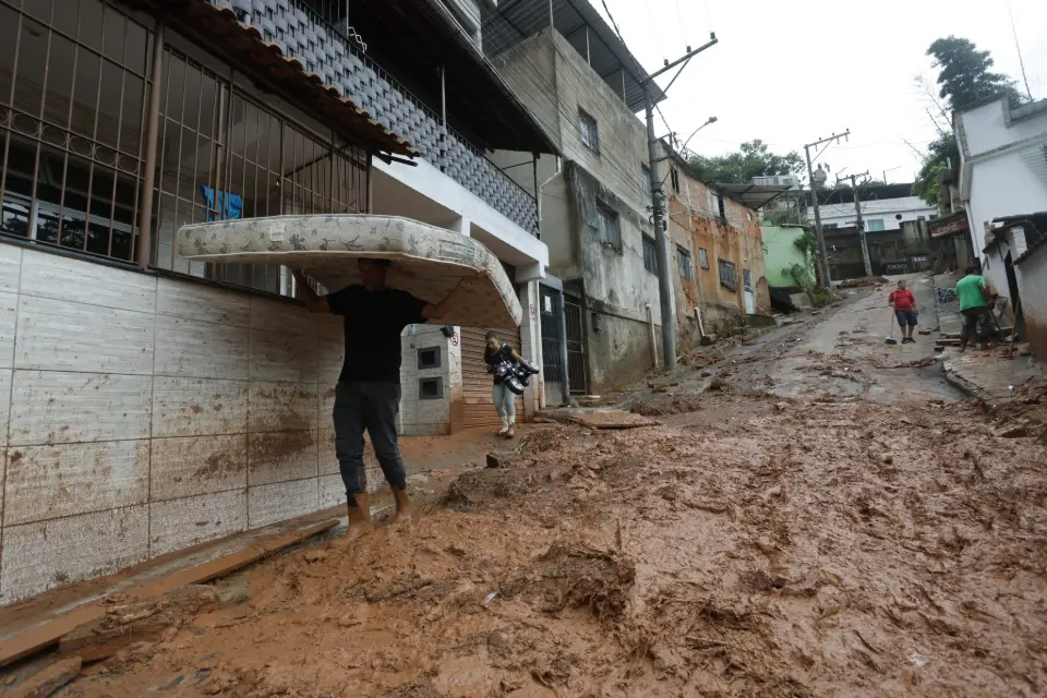 Desastres climáticos causaram perdas de R$ 6,6 bilhões no Brasil neste ano, e El Niño pode intensificar danos, diz relatório