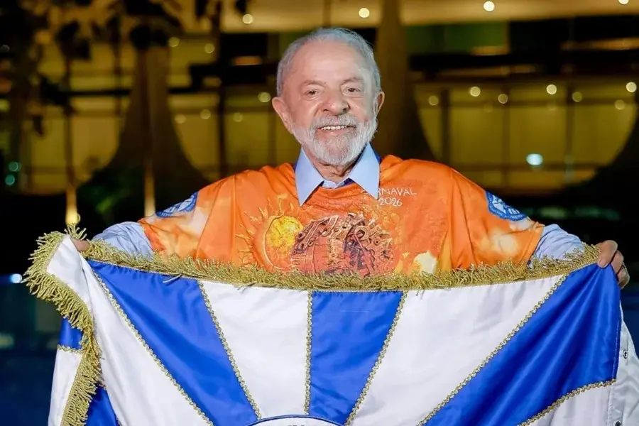 NOVO pede cassação de Lula por desfile de Carnaval financiado com R$ 9,65 milhões em recursos públicos