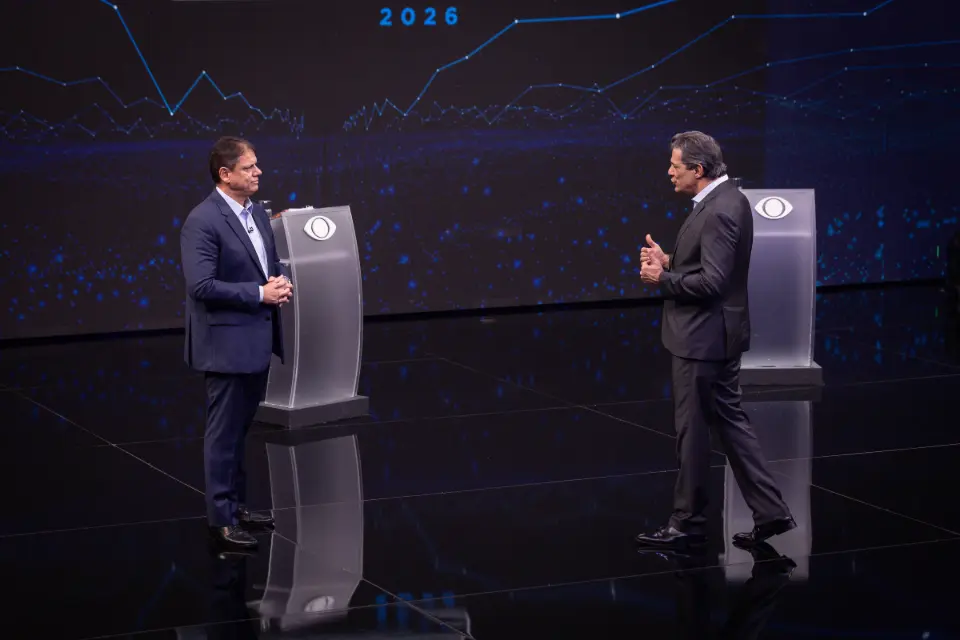 Governo Lula e violência viram temas de Tarcísio e Haddad em debate
