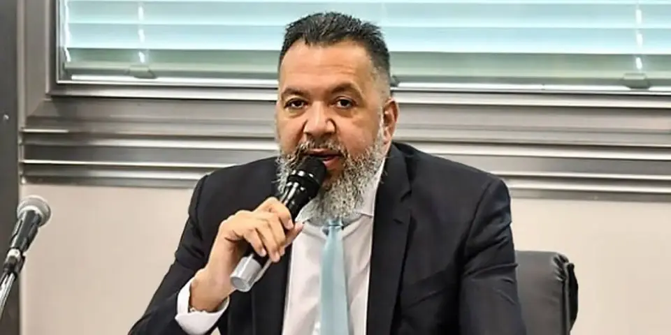 Moraes manda soltar ex-prefeito de Belford Roxo após prisão com fuzil