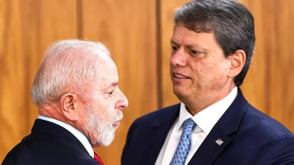 Vitória de Tarcísio no 1º turno ameaça reeleição de Lula