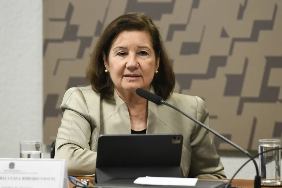 Embaixadora que teve visto revogado deve ficar nos EUA, diz Itamaraty